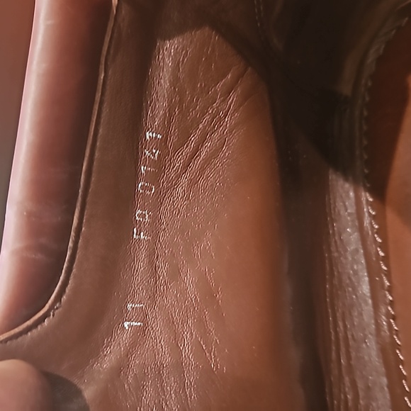 Louis Vuitton men boots! Burgundy! - Picture 5 of 5